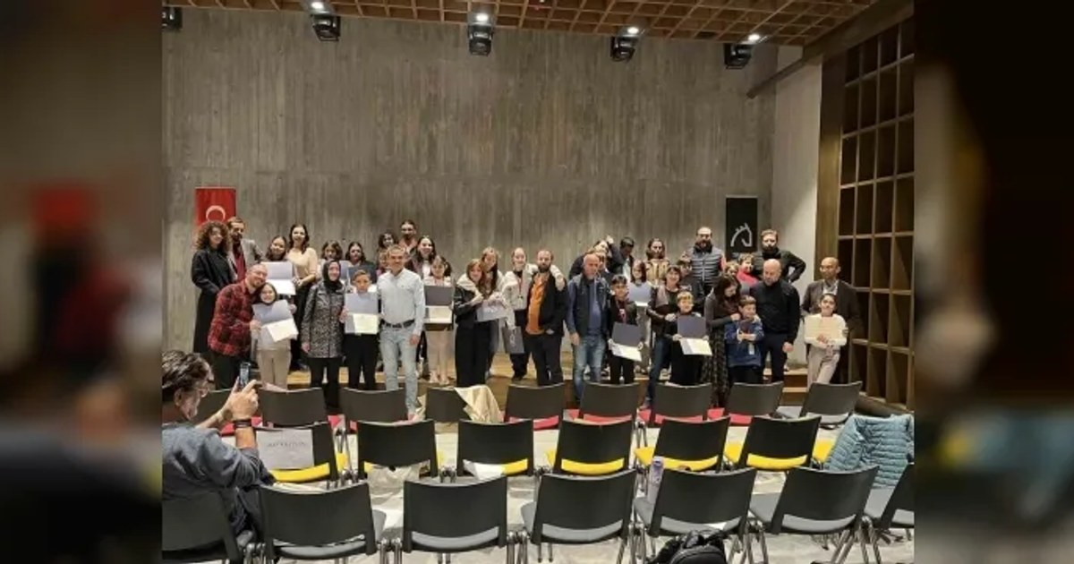 16 çocuk Troya Müzesi'nde yönetimi devraldı: Tarihi bir gün yaşandı