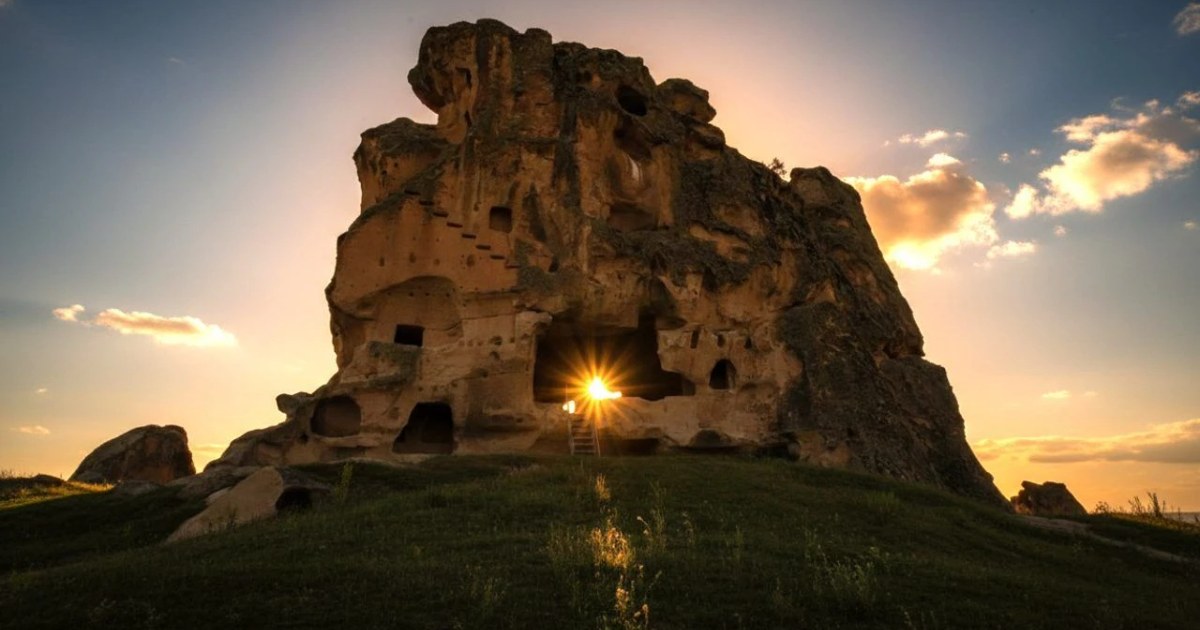 Rock-Cut Structures from the Phrygian Period Discovered in Fındıkköy