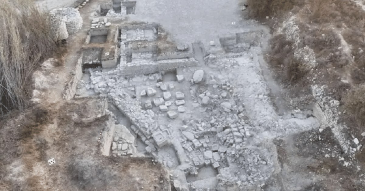 Chypre : Plus de 20 bases d'offrandes intactes datant de 2 500 ans découvertes