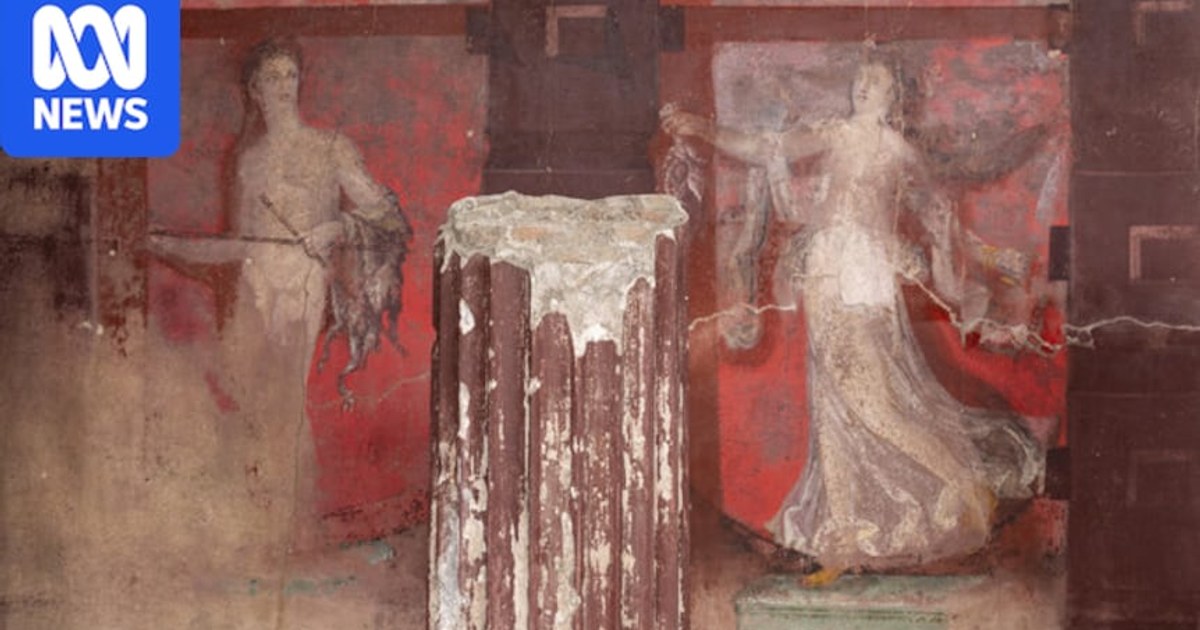 Pompeii’de Dionysos takipçisi kadınları betimleyen yeni fresk bulundu