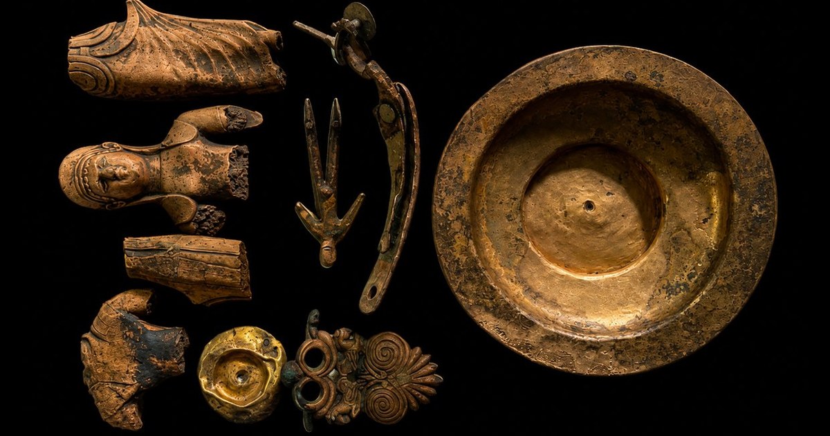 Hallado un tesoro etrusco de 2.500 años en un antiguo pozo en Italia