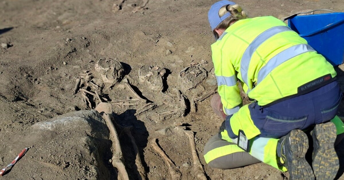 1,000-Year-Old Graves Revealing Early Christianity Discovered in Norway