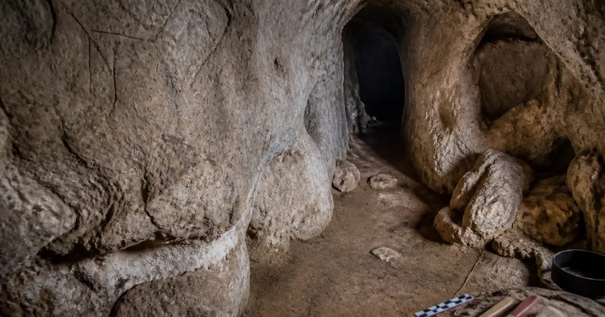 Hallan herramientas de piedra con trazas neandertales en el desierto de Arabia Saudí