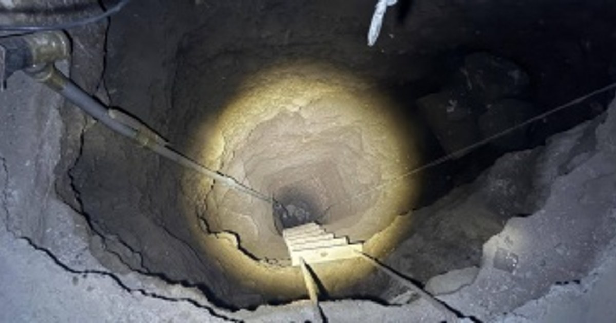 Illegal Excavators Dig 25-Meter Deep Treasure Pit Inside a House in Şanlıurfa